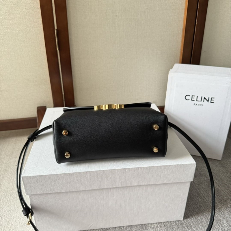 Ce1i*e kelly bags
